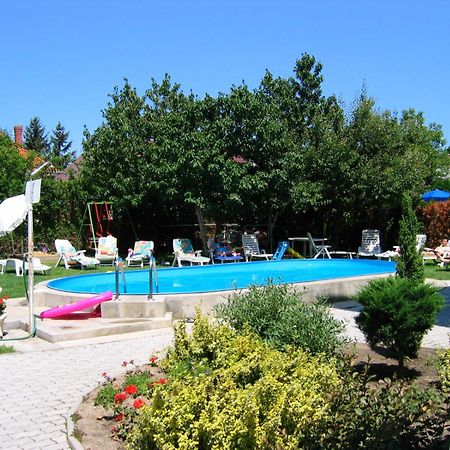 Barbara Wellness Pension Кестхей Екстер'єр фото